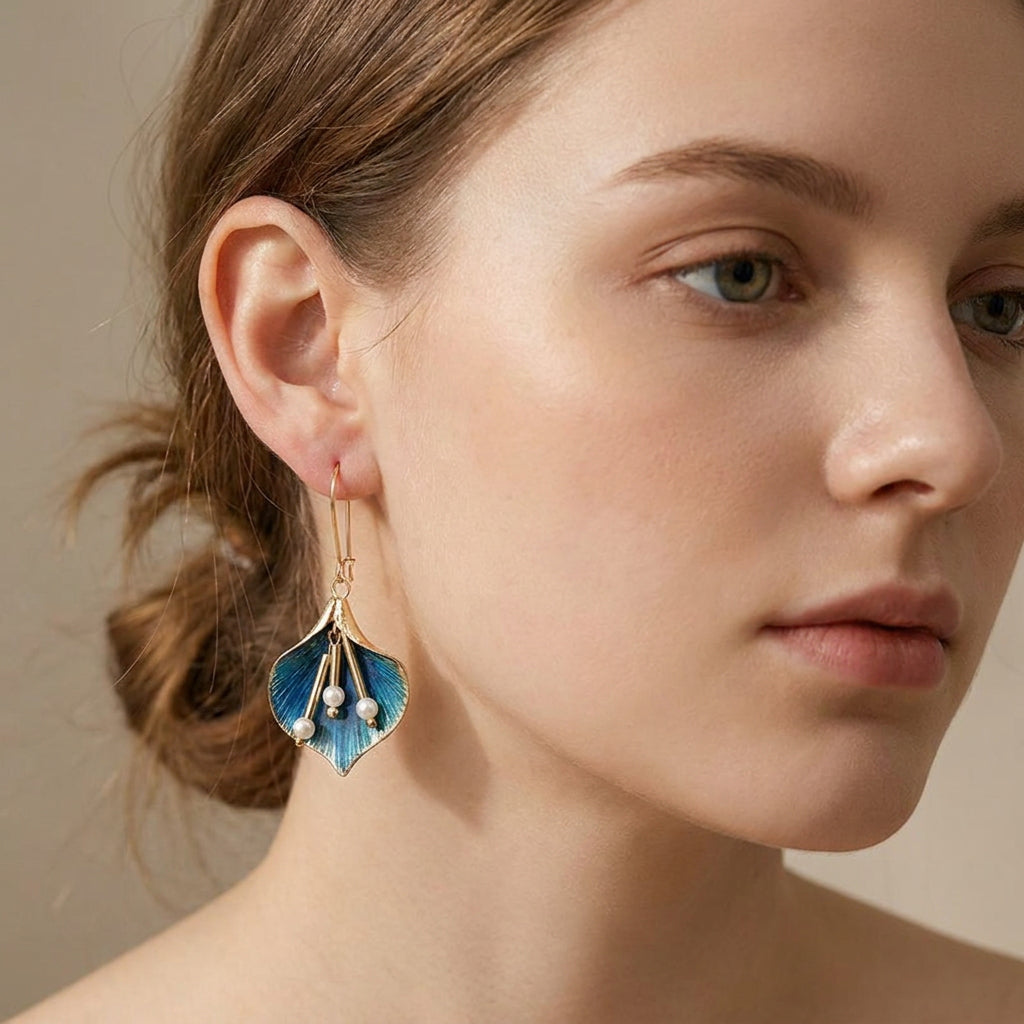 Yara – Boucles d'oreilles Lotus Bleu en argent vintage
