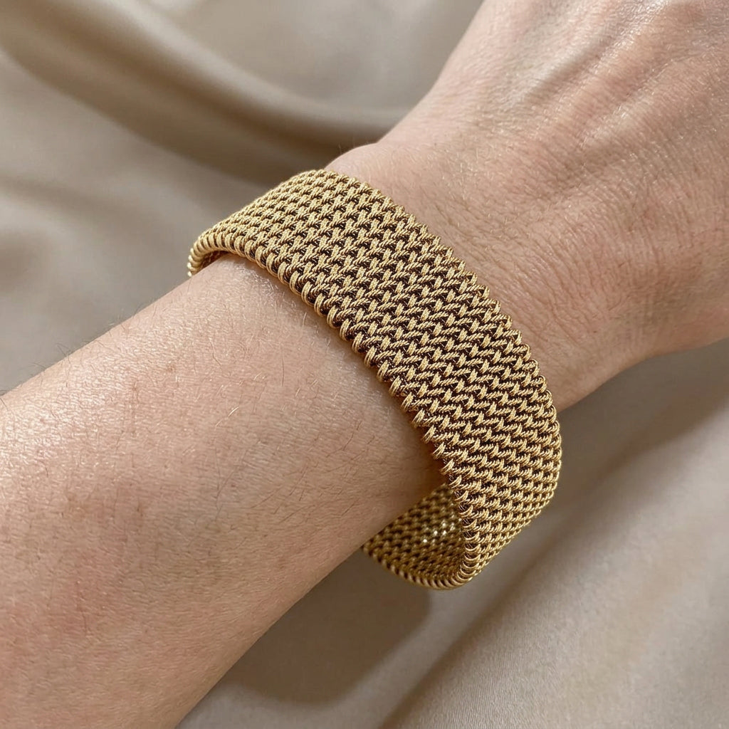 Raya – Bracelet en acier titane avec câble gravé