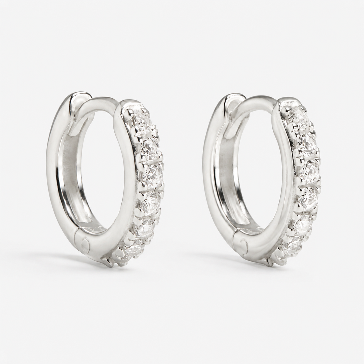Cleo - Huggies de micro pavé en argent
