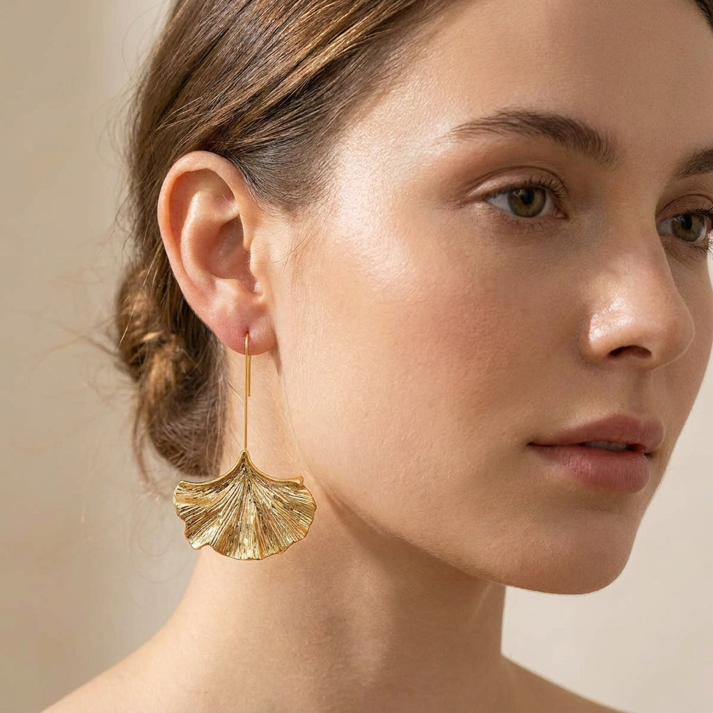 Bliss – Boucles d'oreilles pétales vintage dorées