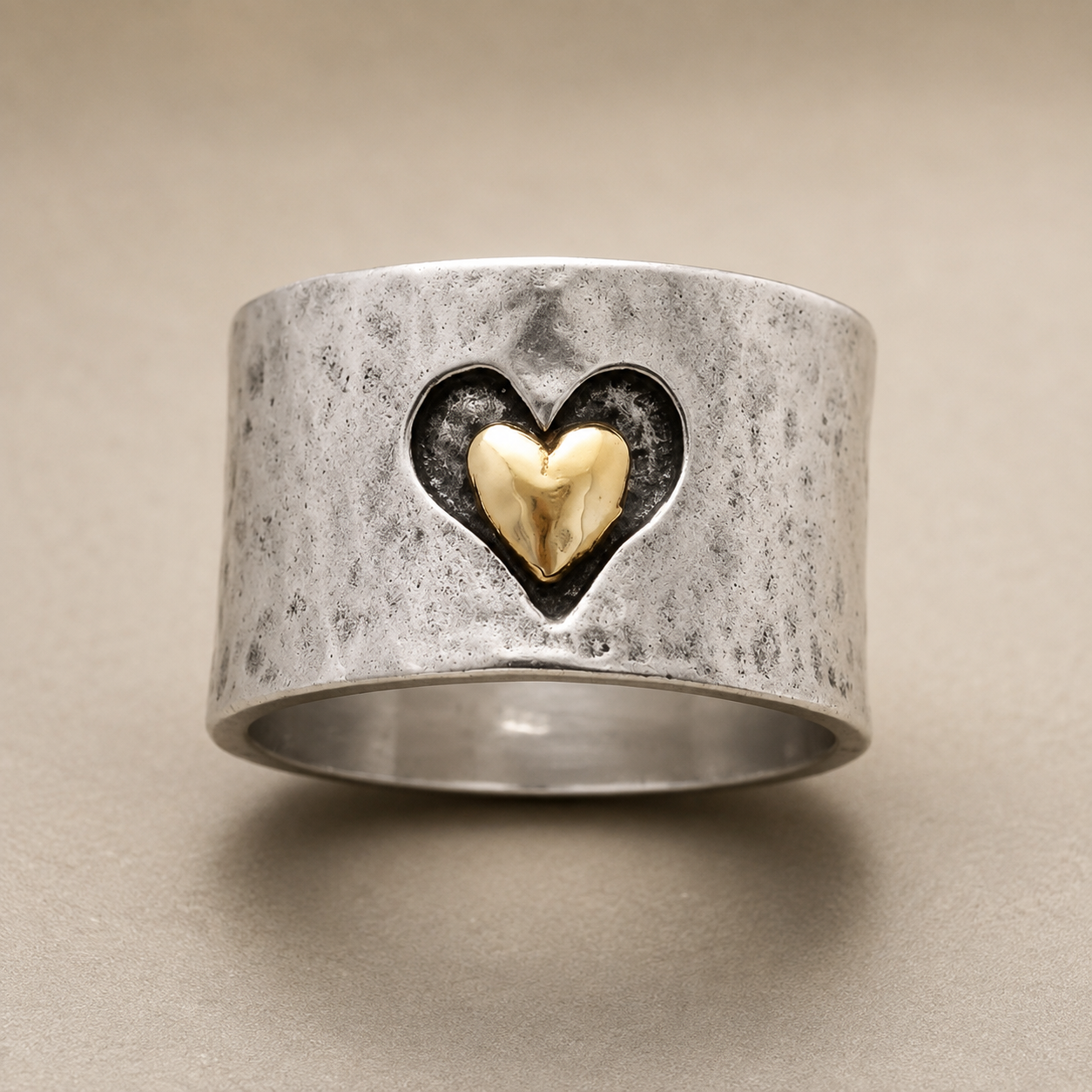 Alina – Bague vintage en forme de cœur