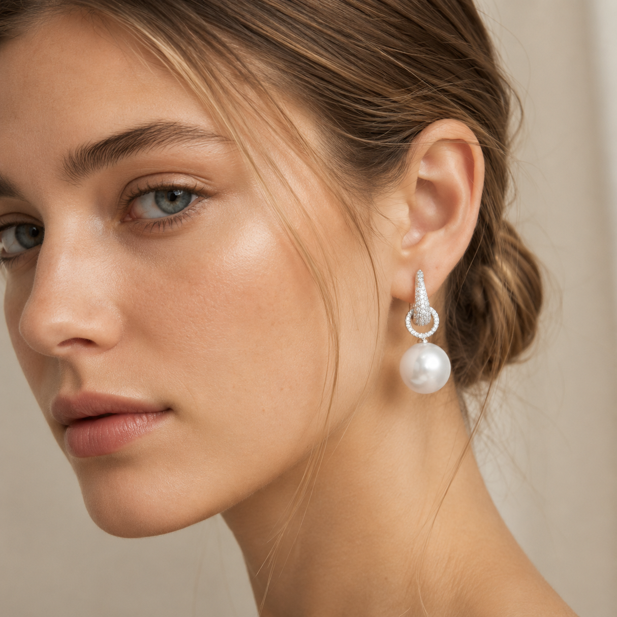 Thalia – Boucle d'oreille clip de mode avec effet luxe en zirconium