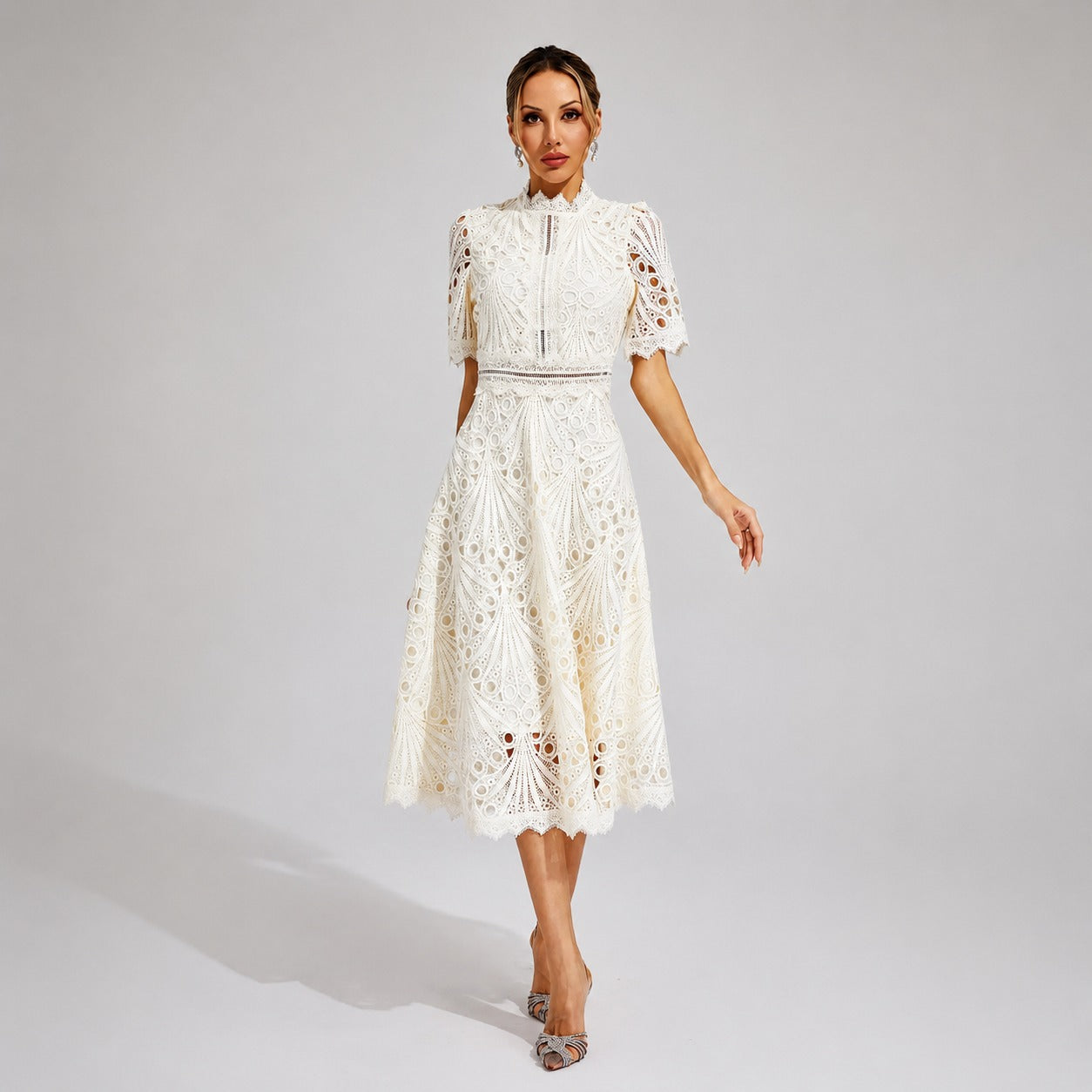 Carmen - Robe Midi Raffinée