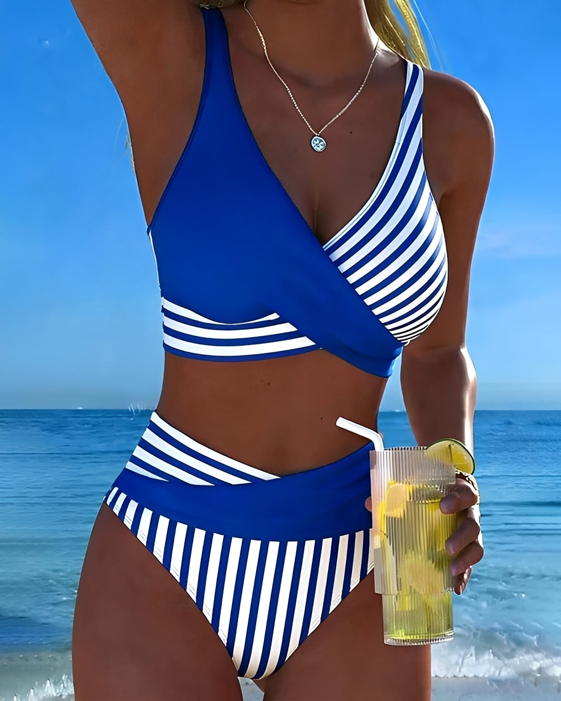 Angelica - Bikini Rayé Élégant
