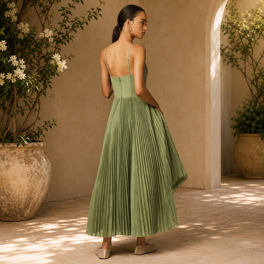 Elissa - Robe Midi Plissée Élégante