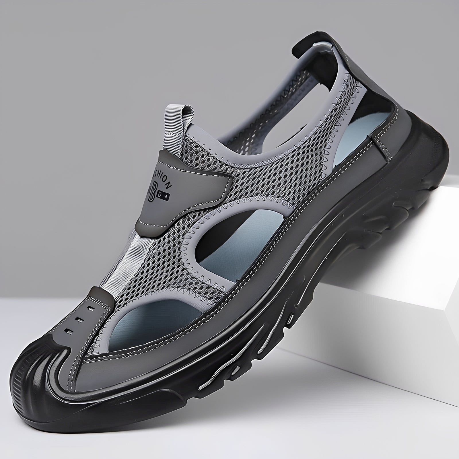 Mccann - Sandales Confortables et Sécurisées