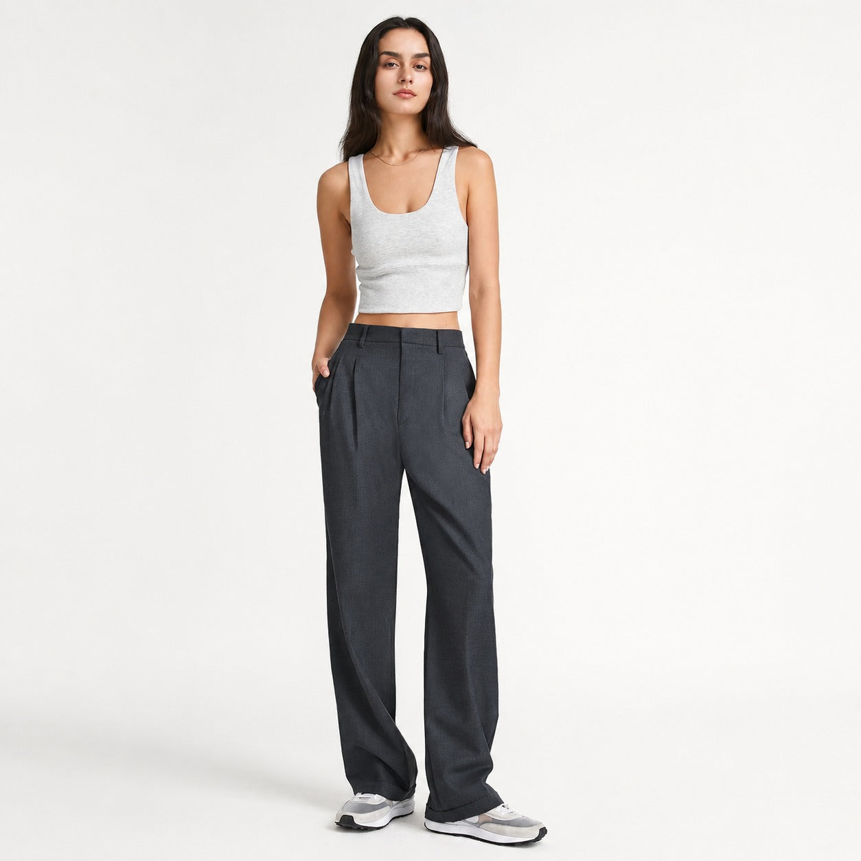 Amira - Pantalon de costume ample à jambes droites