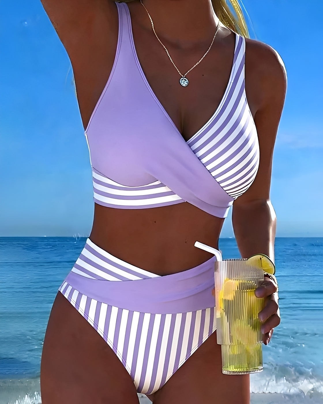 Angelica - Bikini Rayé Élégant