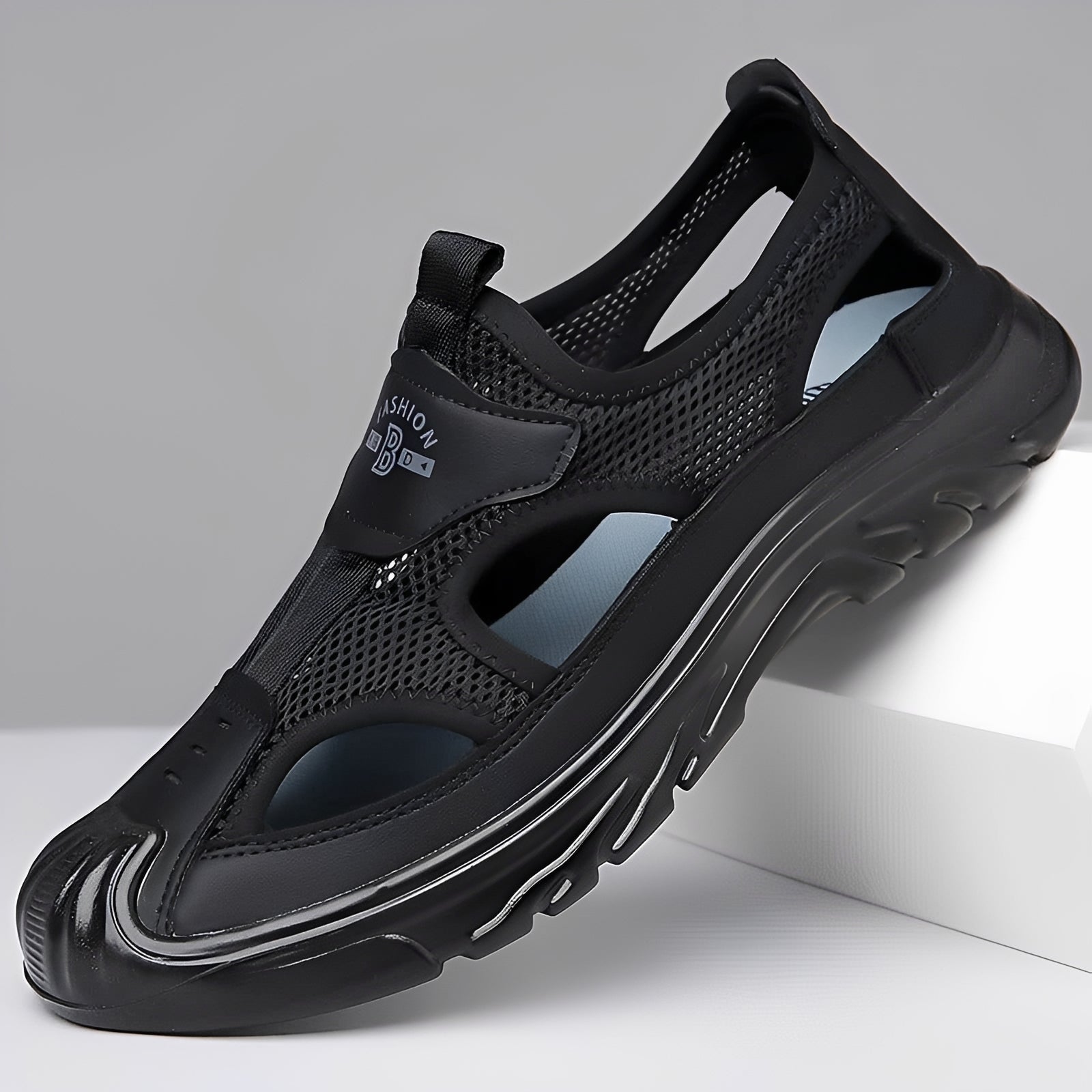 Mccann - Sandales Confortables et Sécurisées