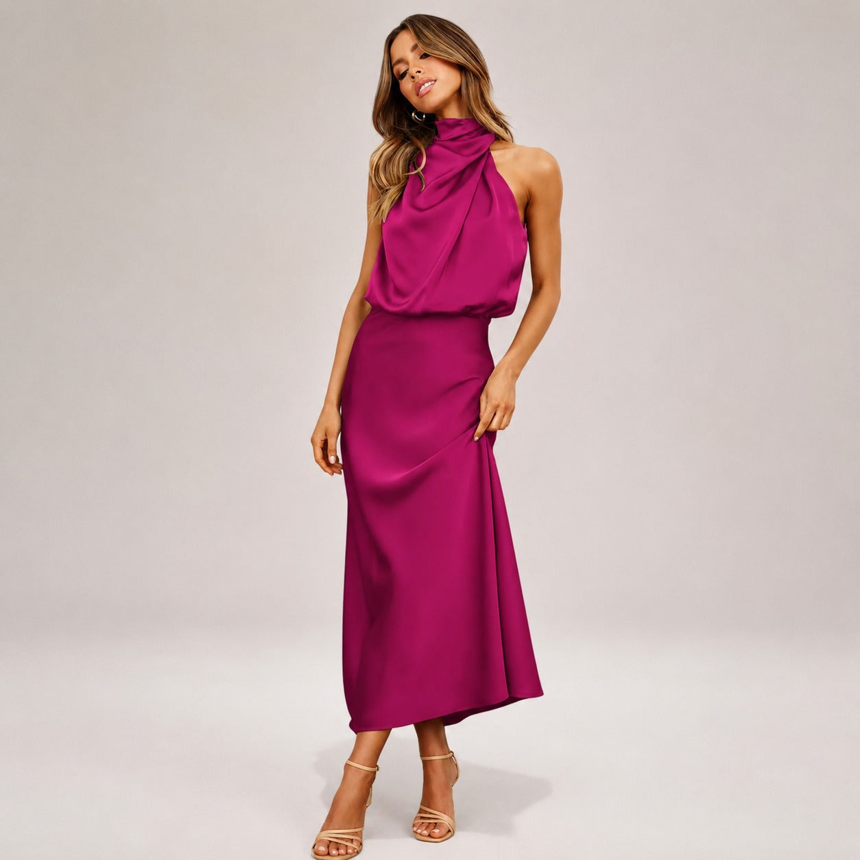 Lillie - Robe élégante avec col halter