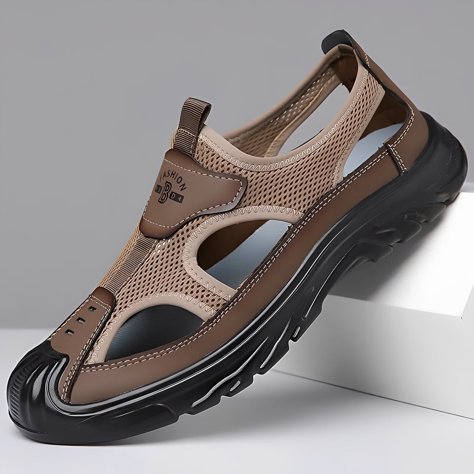 Mccann - Sandales Confortables et Sécurisées