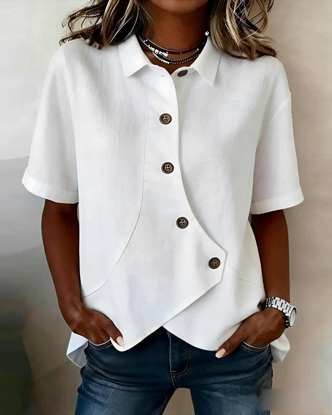 Mia - Blouse Asymétrique à Boutons