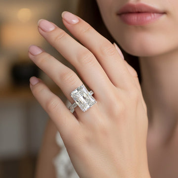 Jade – Bague avec zirconia de grande taille