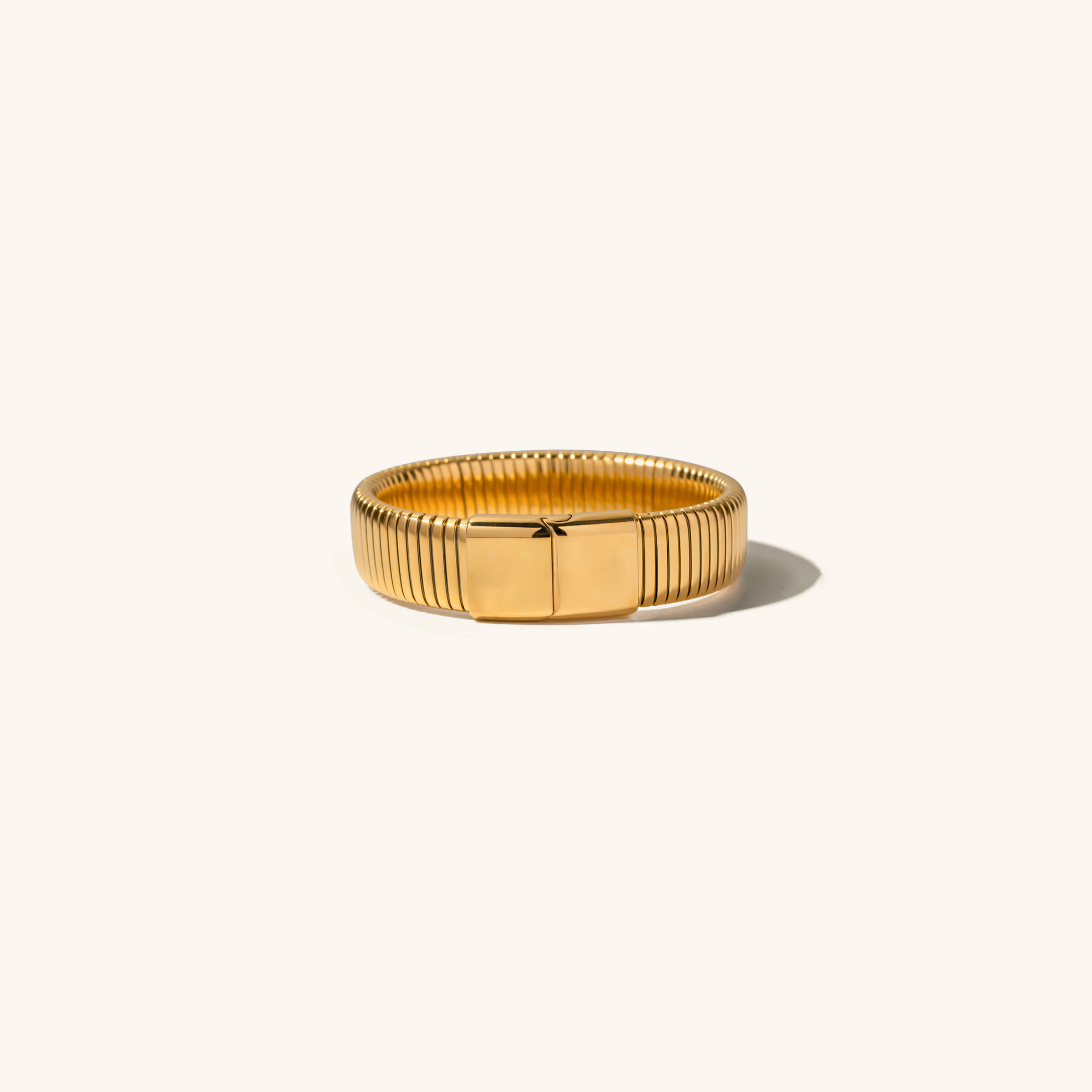 Celeste - Bracelet en or avec lignes verticales