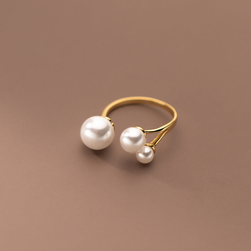 Amandine – Bague ajustable avec trois perles d'eau douce