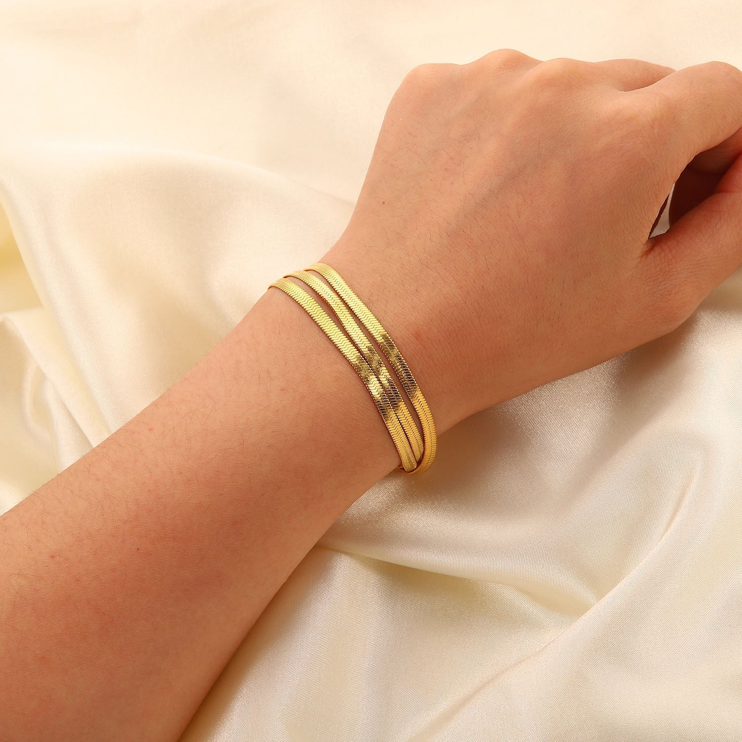 Abela - Bracelet en épi à 3 couches