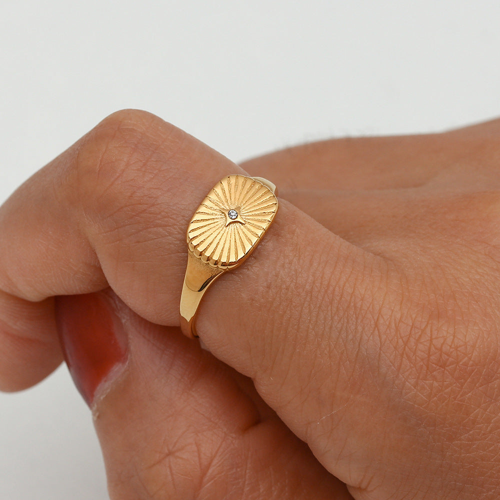 Aglaia - Bague de soleil dorée