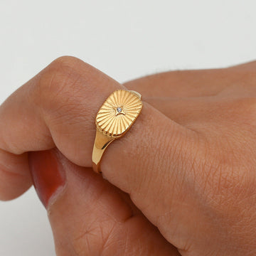Aglaia - Bague de soleil dorée
