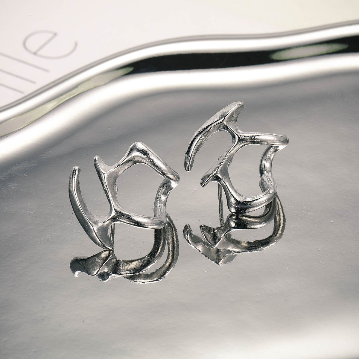 Naia – Boucles d'oreilles Hautes Creuses