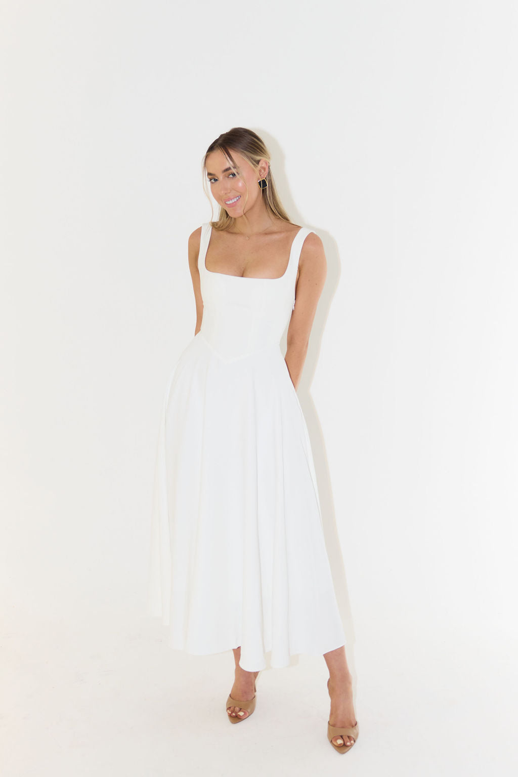 Melisandre - Robe Midi Femme, Élégante et Polyvalente