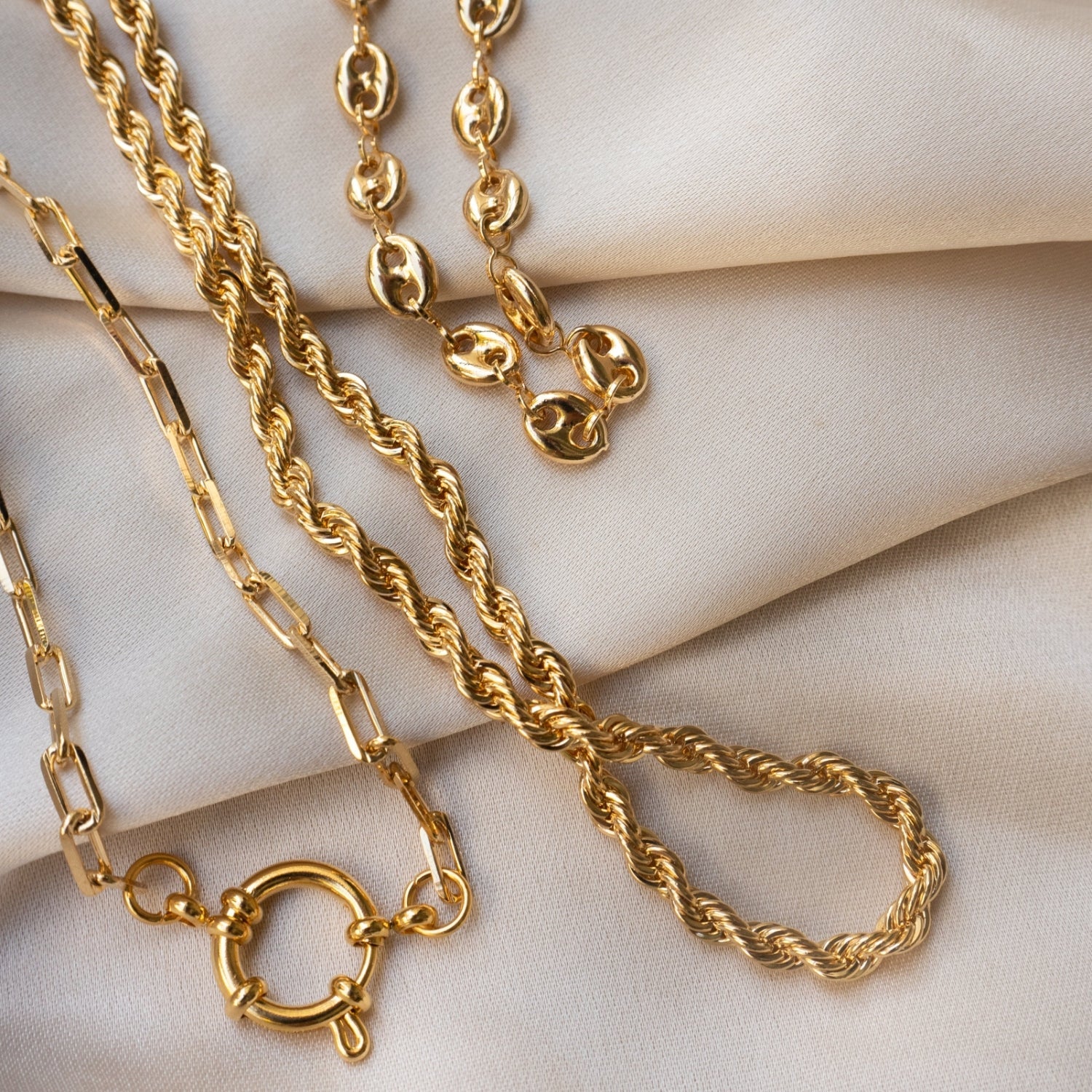 Collier de couches ovales