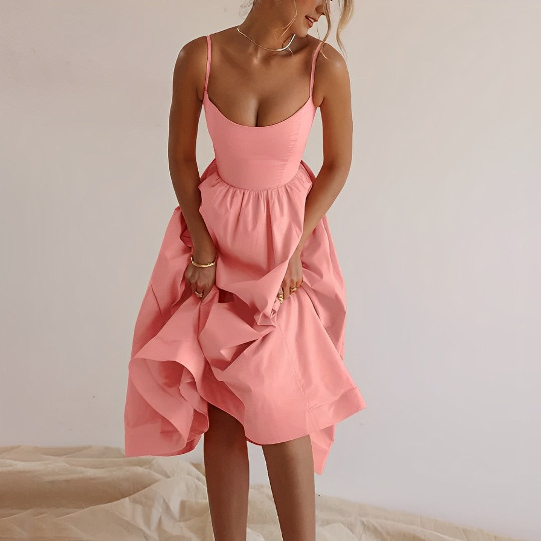Fabiana - Robe à fines bretelles et coupe froncée
