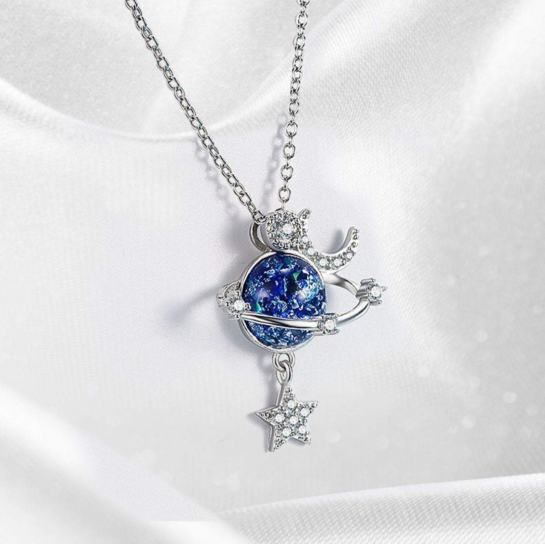 Sorami – Collier planète cosmique pour femmes