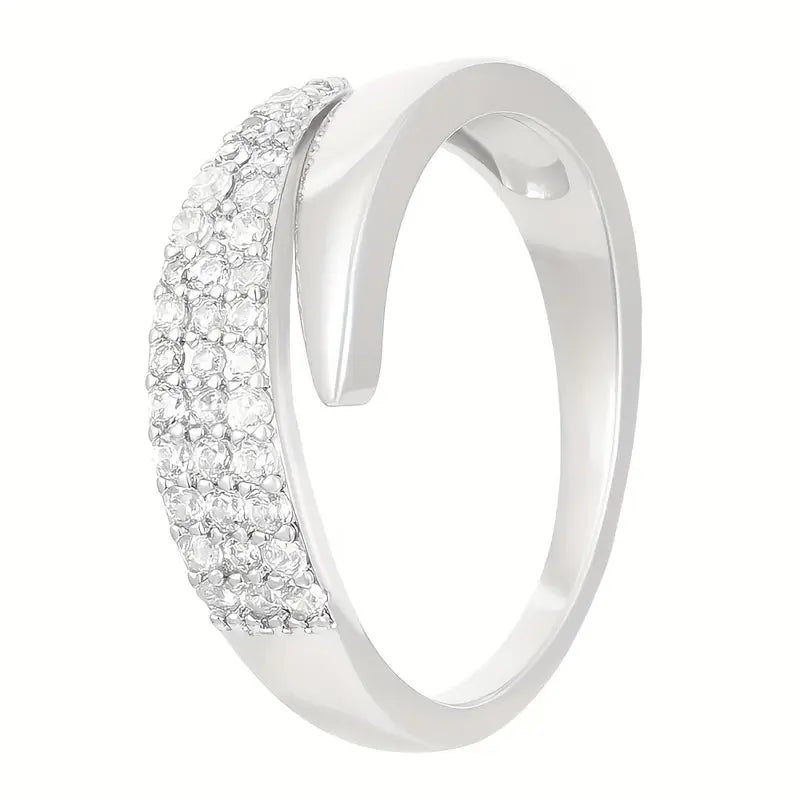 Emiko – Bague en or jaune avec pierres brillantes