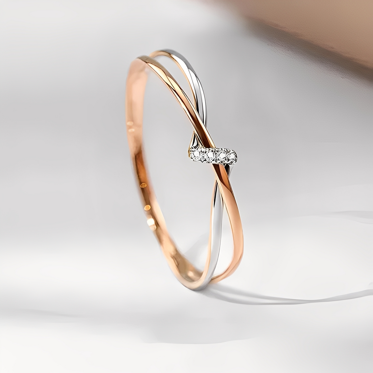 Eleane – Bague infini bicolore élégante