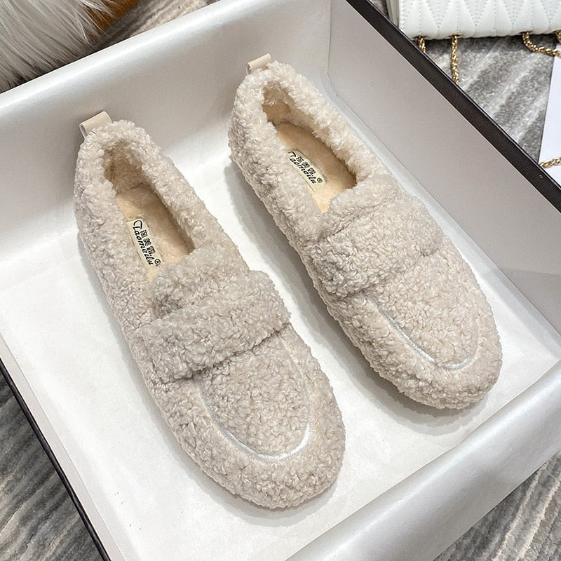 Azida – Chaussons en peluche Douillets