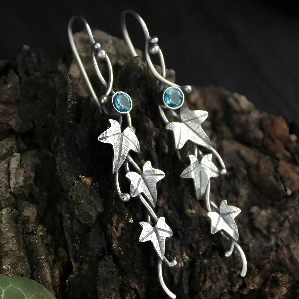 Nina – Boucles d'oreilles vintage en forme de feuille de fée