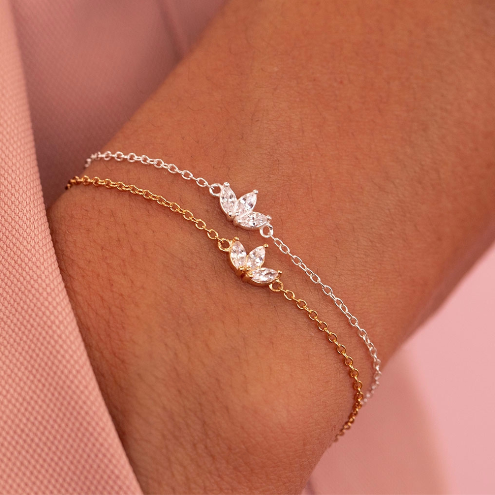 Trois fleurs de zircon - Bracelet en chaîne