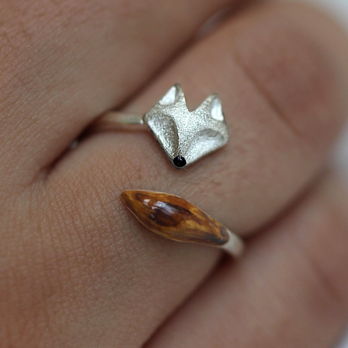Bague ajustable en bois - Bague en visage de renard argenté