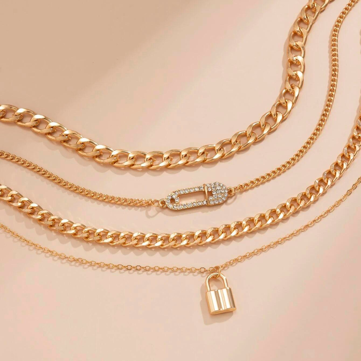 4pcs Collier - Ensemble de chaîne de pin rétro
