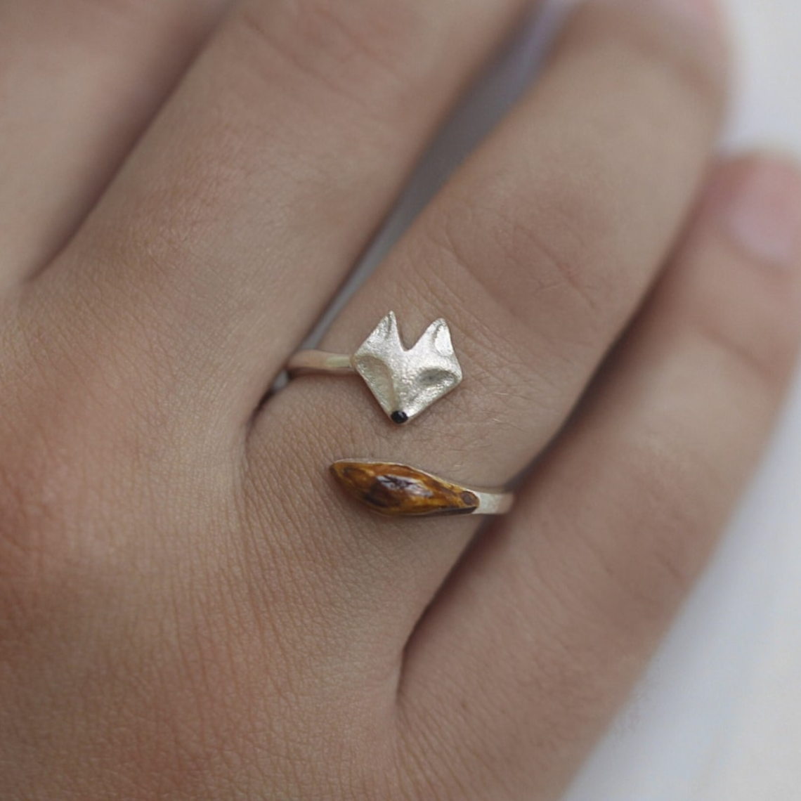 Bague ajustable en bois - Bague en visage de renard argenté