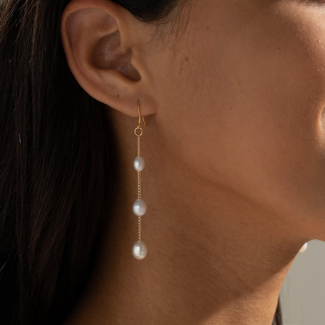 Plusieurs gouttes de perles - boucles pendantes