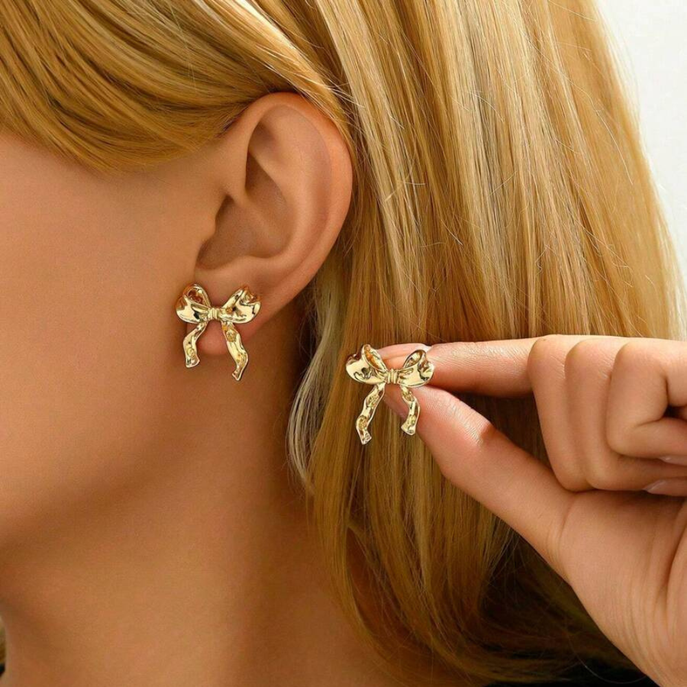 Boucles d'oreilles en or blanc avec nœud - Boucles d'oreilles à bouton avec motif de nœud