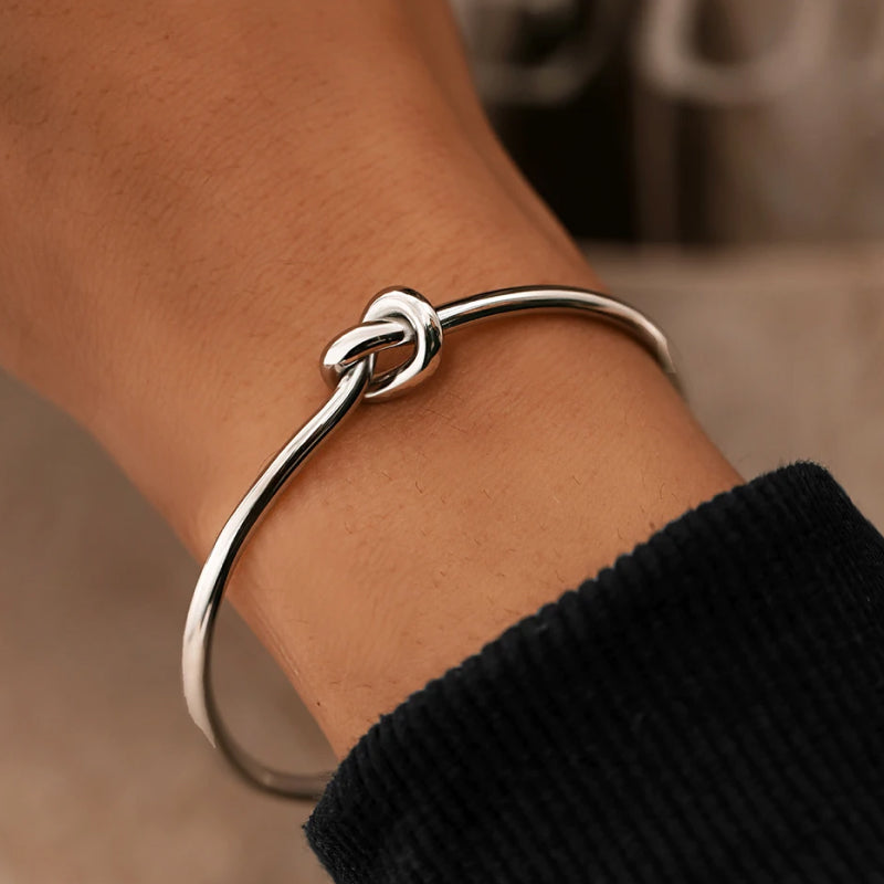 Inaya – Bracelet Vintage avec Nœud Ajustable