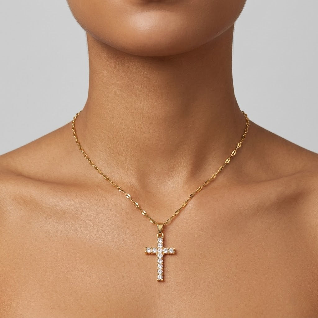 Noah – Collier doré avec croix en zircon