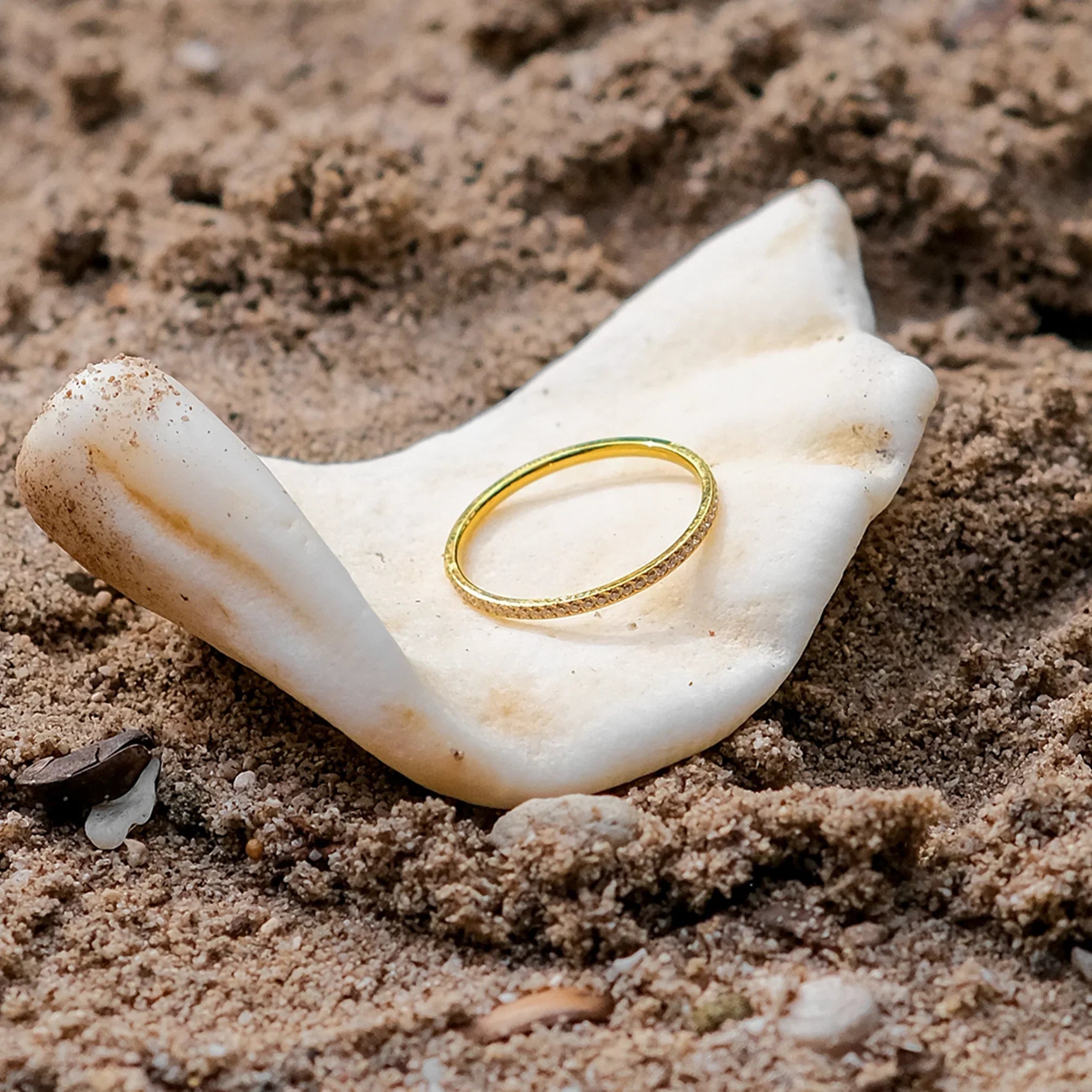Zarra – bague pavé d'or radieux