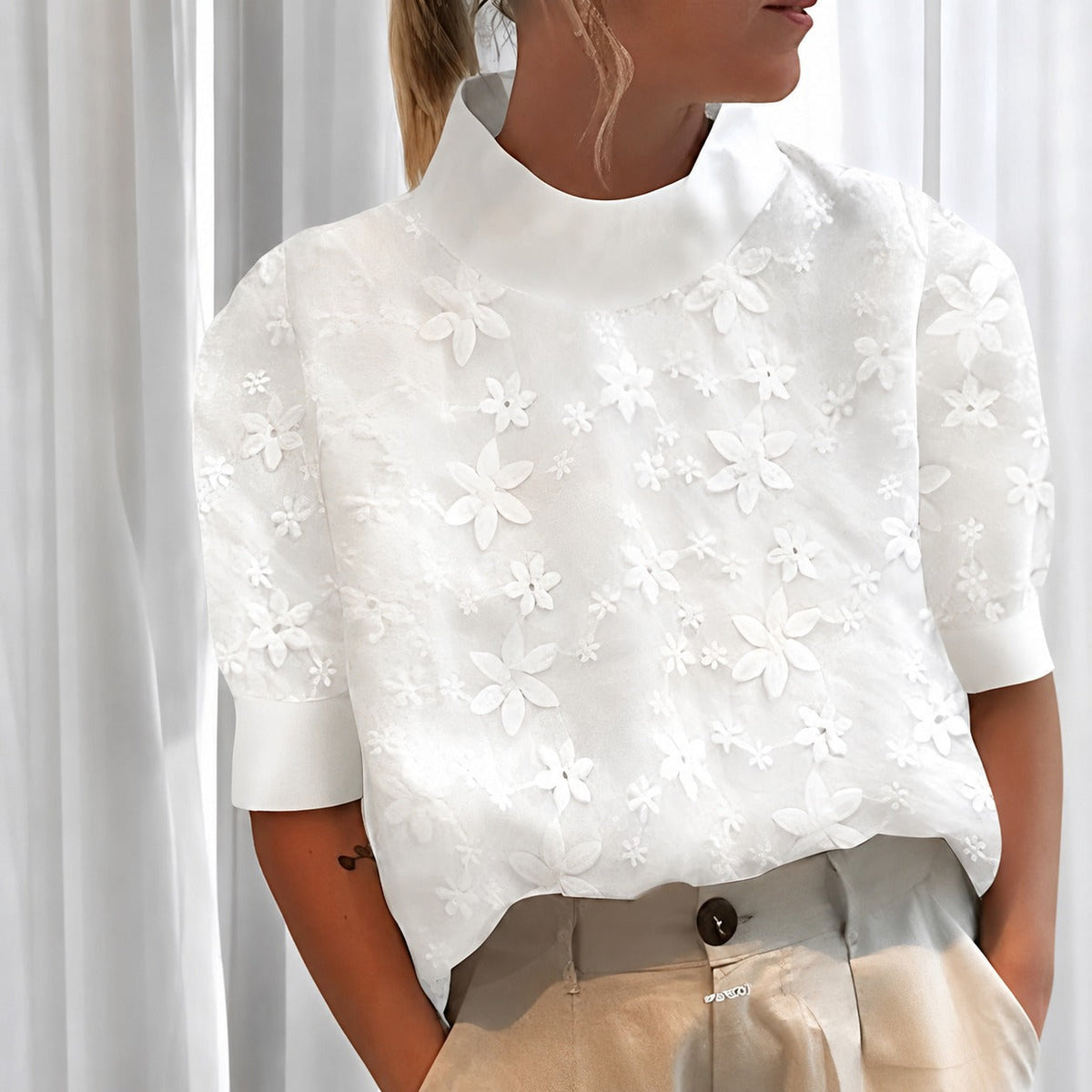 Julia - Blouse élégante avec col montant brodé pour femmes