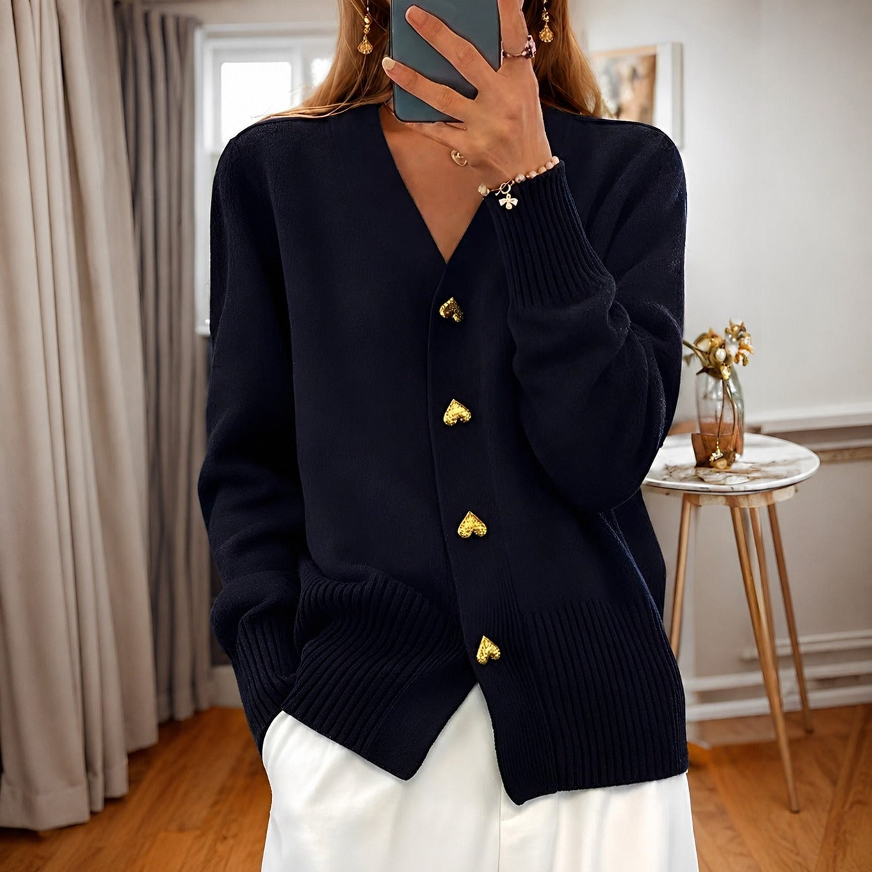 Annalee - Cardigan Élégant avec Boutons d'Amour pour Femmes
