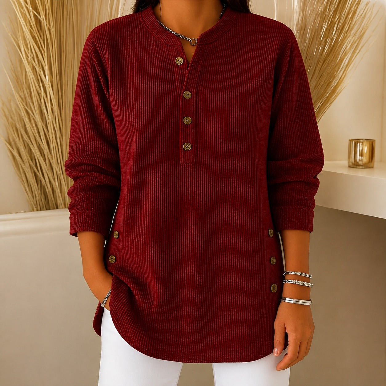 Jocelyn - Un pull décontracté pour femmes avec boutons