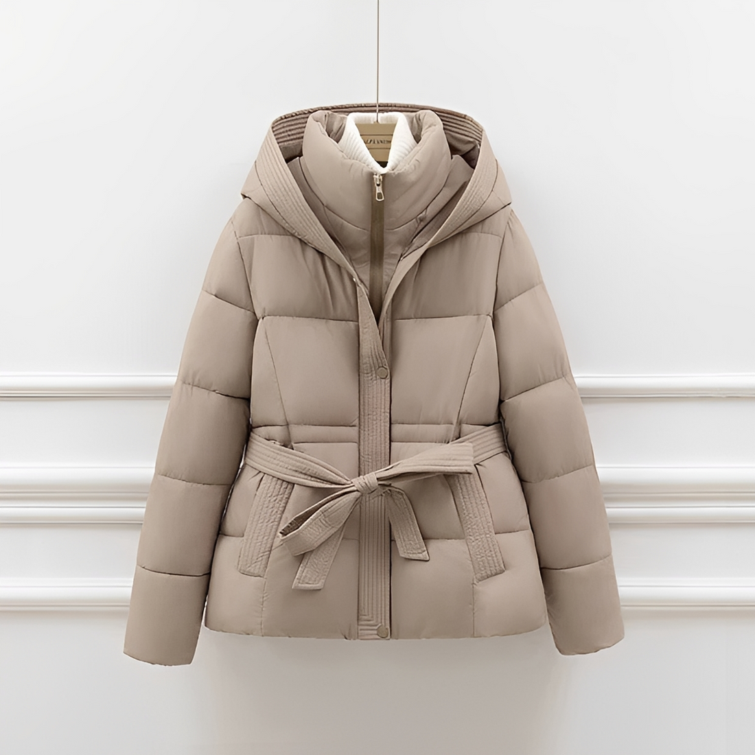 Jackalyn - Veste douillette avec capuche et ceinture