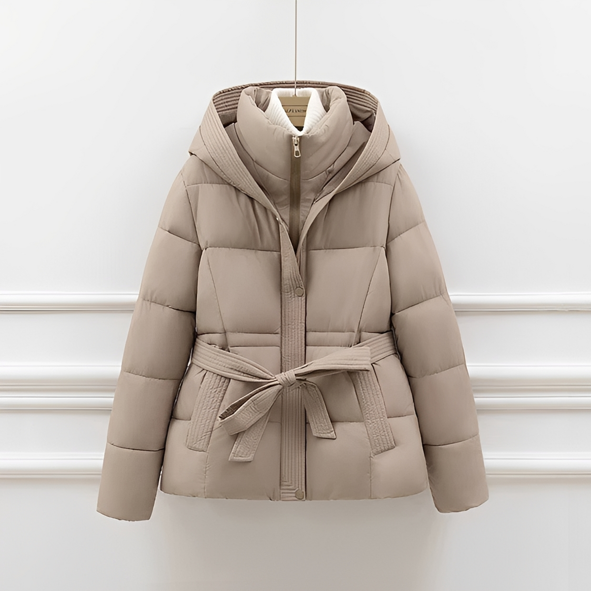 Jackalyn - Veste douillette avec capuche et ceinture
