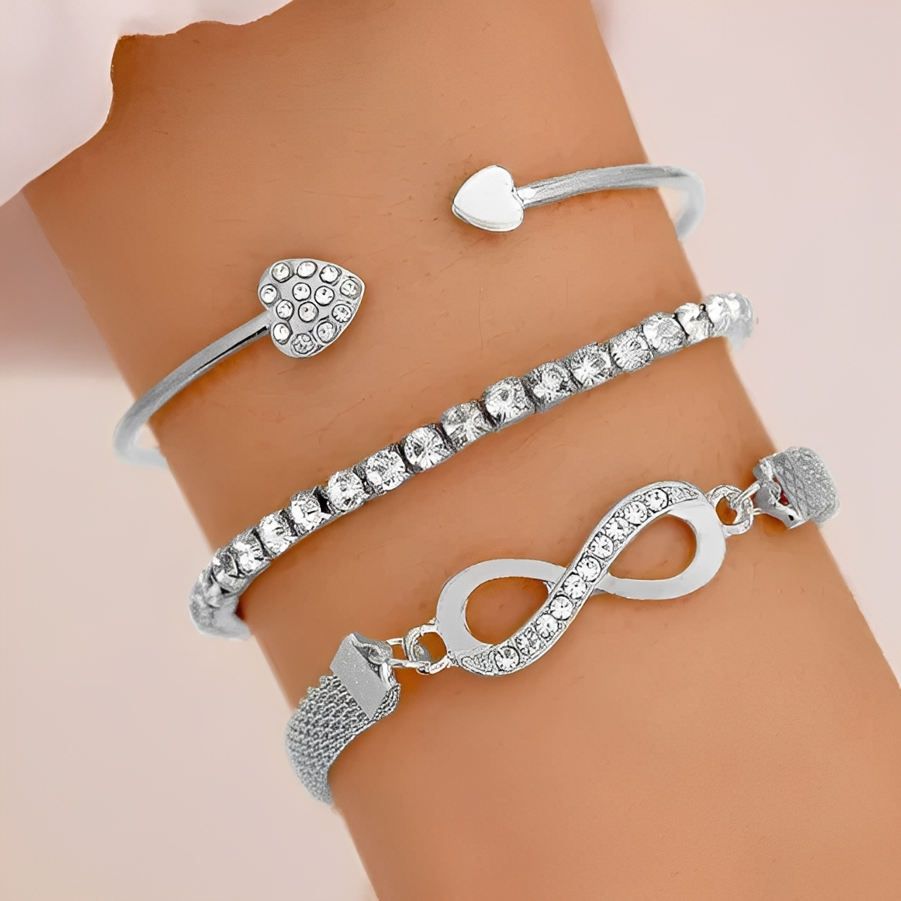Yuriko – Ensemble de 3 bracelets de cœur infini en argent et or