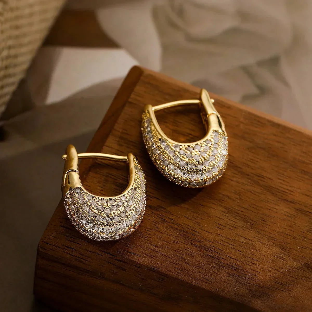 Hara – Créoles épaisses brillantes de diamants