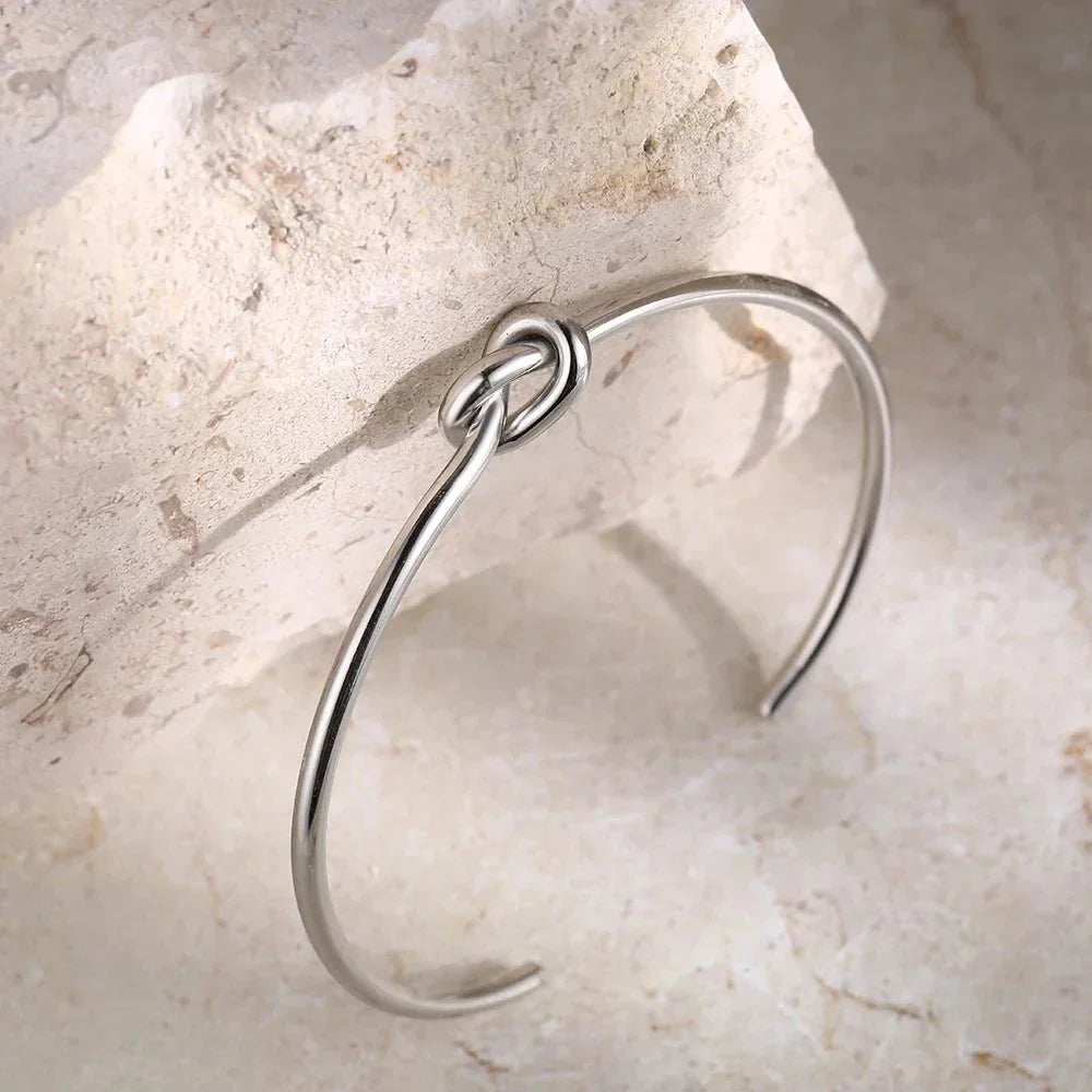 Clea – Bracelet classique avec nœud