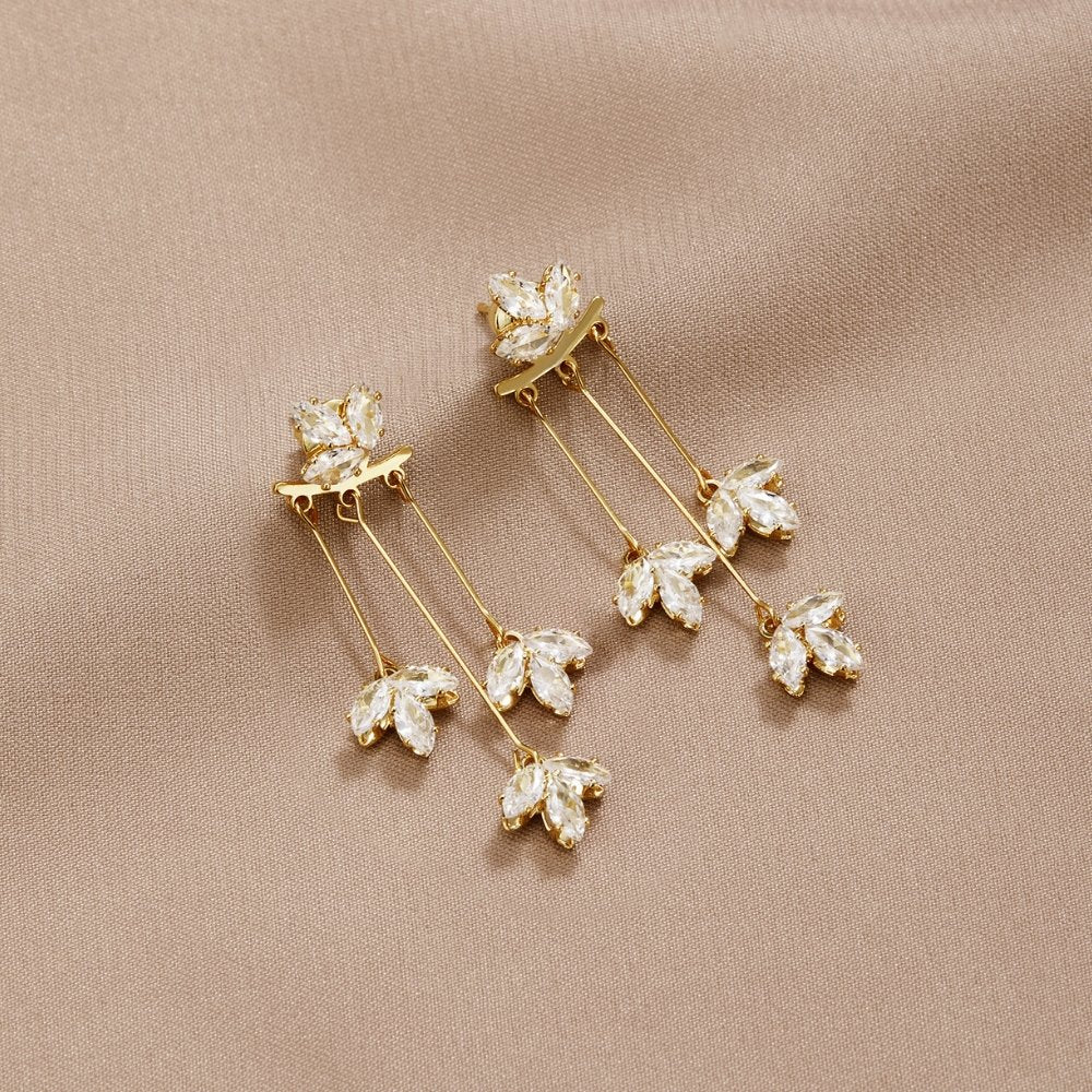 Maia - Boucles d'oreilles en cristal en forme de lotus avec cascade