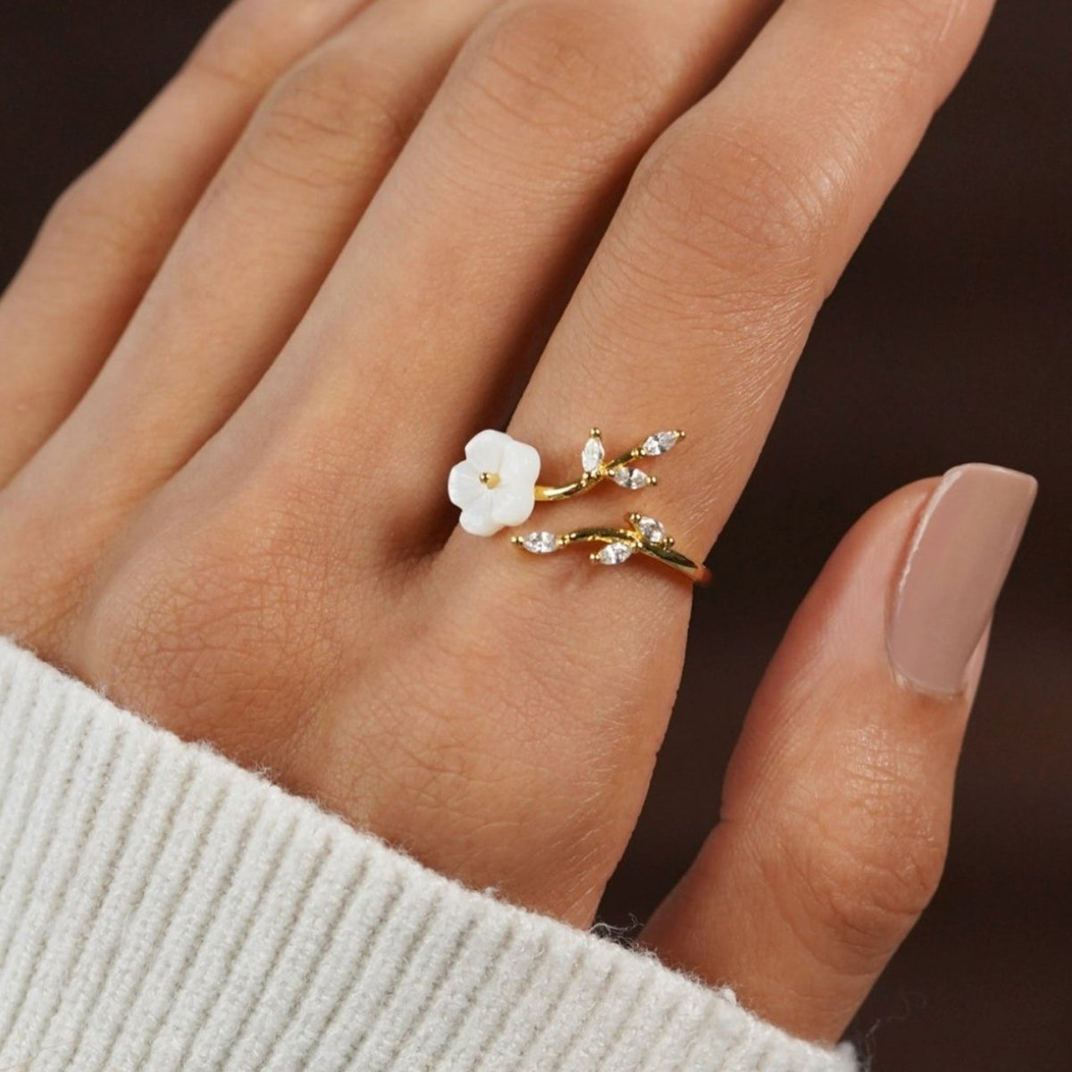 Bague Fleur Sauvage - Bague Pétale en Cristal de Coquillage